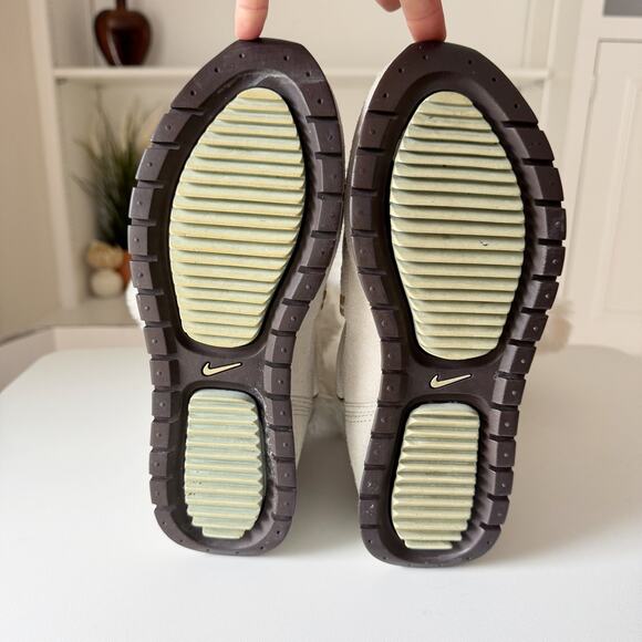 Vintage Y2K Nike Air Pom Pom Suede Satin Faux Fur Snow Boots Size 7.5 - Picture 6 of 7